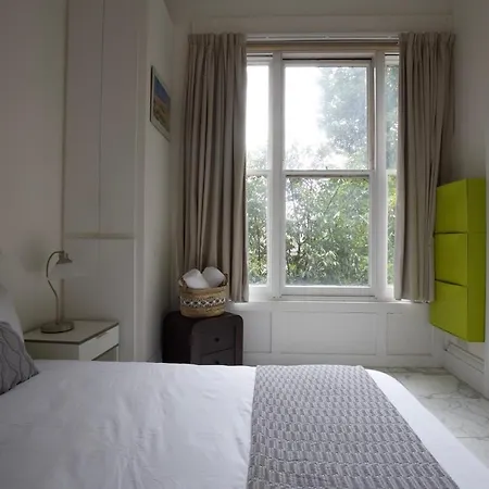 Large 2 Beds Flat Overlooking Clapham Common Park Londres Exterior foto